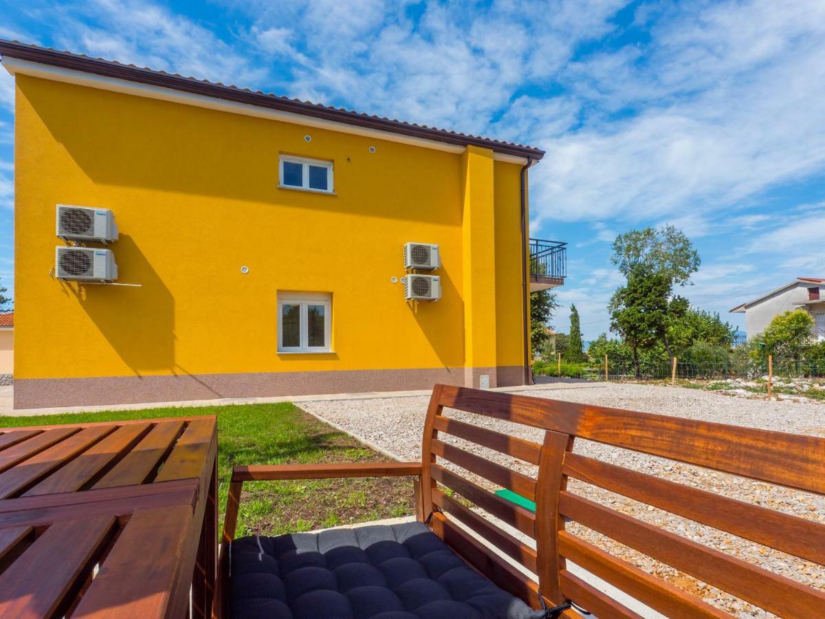 Appartments Adriatic Omišalj Екстериор снимка