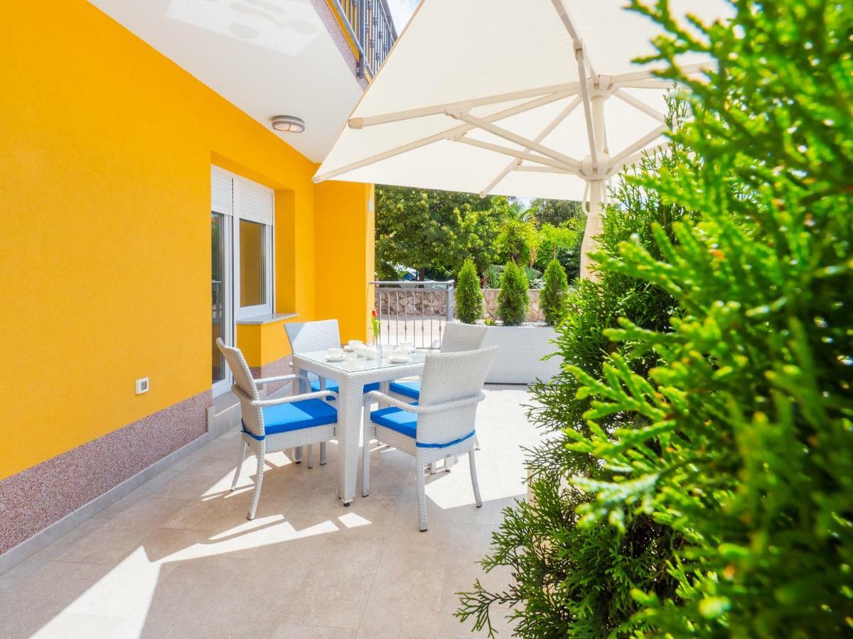 Appartments Adriatic Omišalj Екстериор снимка